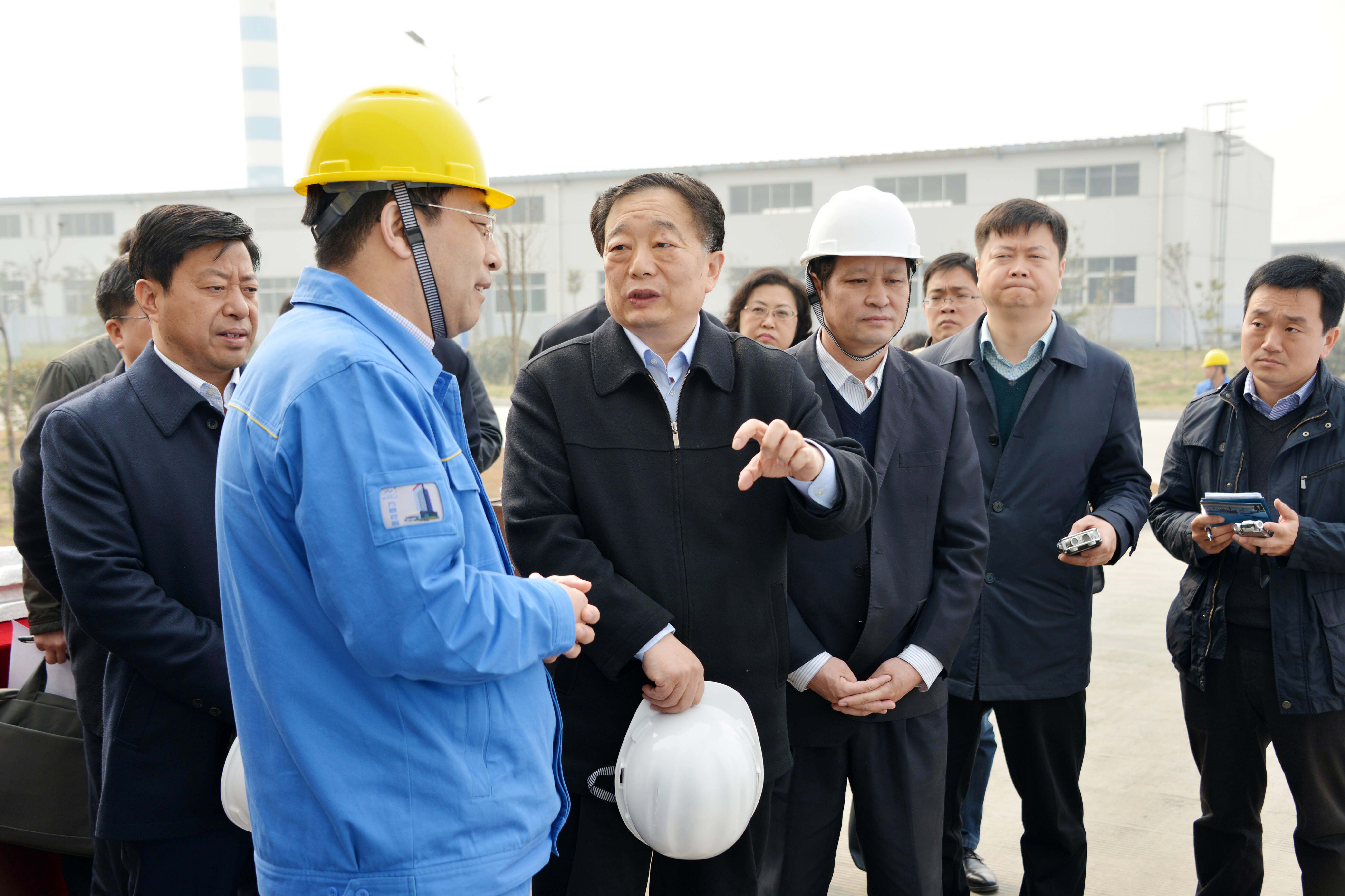 副省長(cháng)、市委書(shū)記李亞到萬(wàn)基控股集團調研